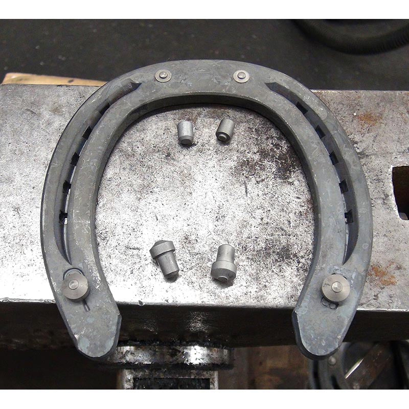 FootPro C11 Solid Carbide Stud 24/jar